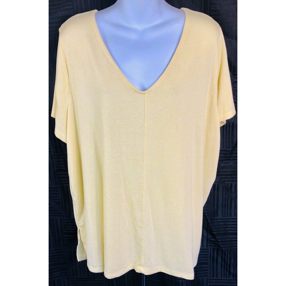 NWT Ava Viv knit top 1X Lime yellow V-Neck Short Sleeve Side Slits Asymmetrical